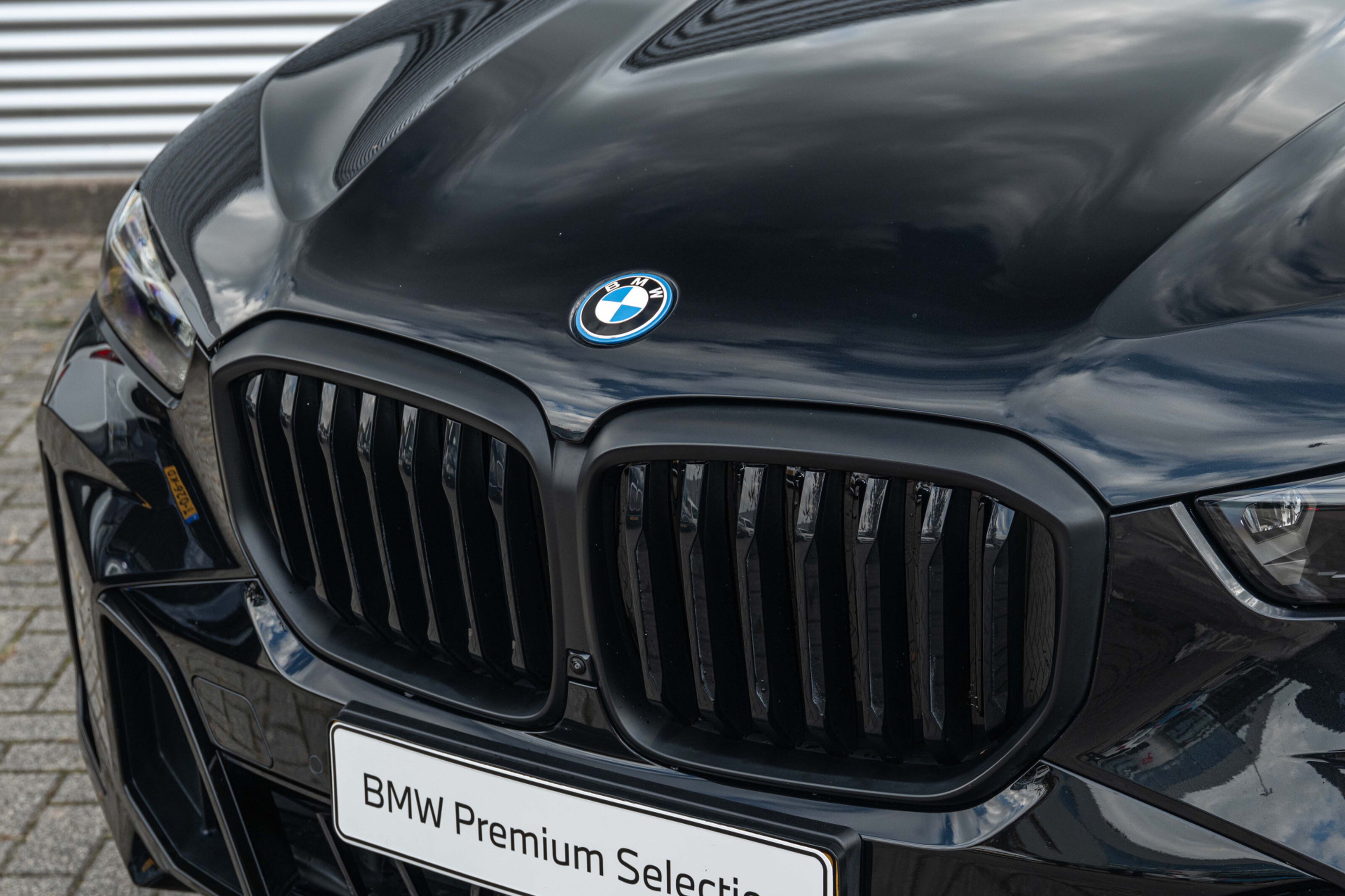 BMW X5 8
