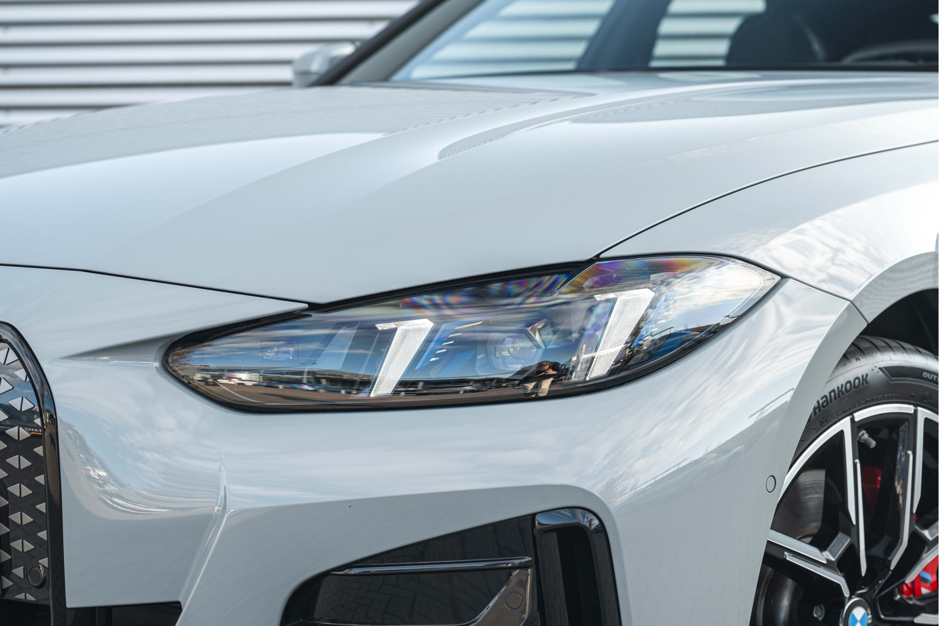 BMW i4 8