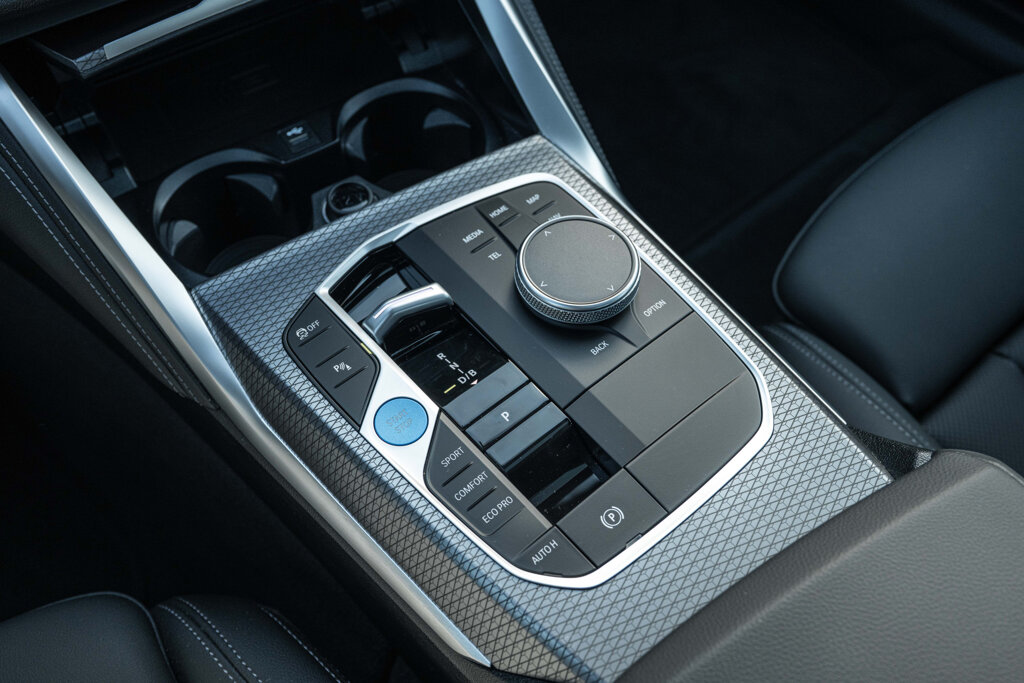 BMW i4 9