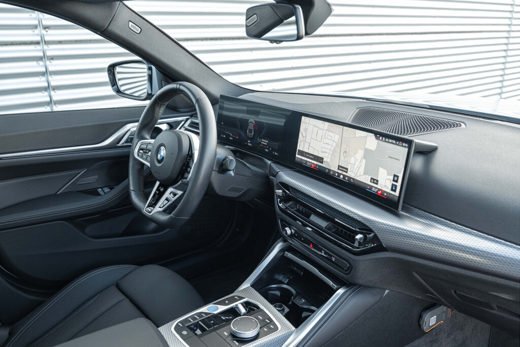 BMW i4 14