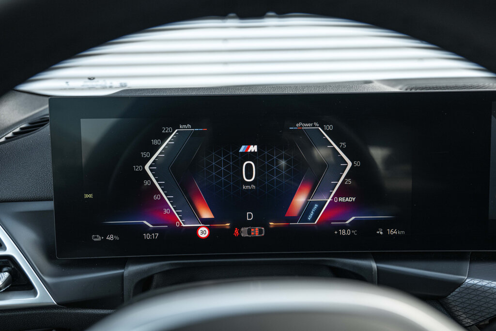 BMW i4 19