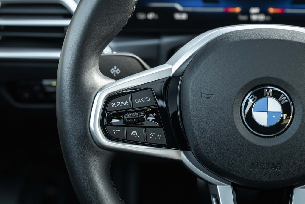 BMW i4 32