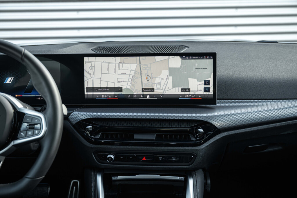 BMW i4 35