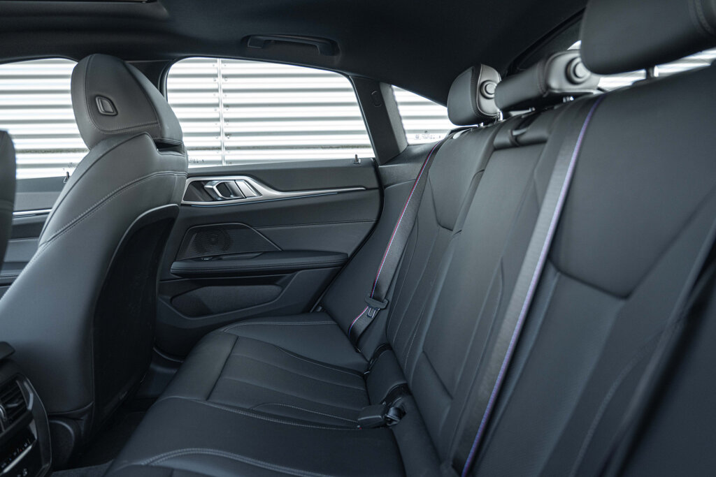 BMW i4 42