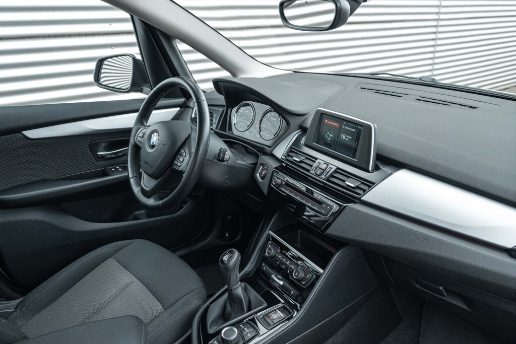 BMW 2 Serie 6