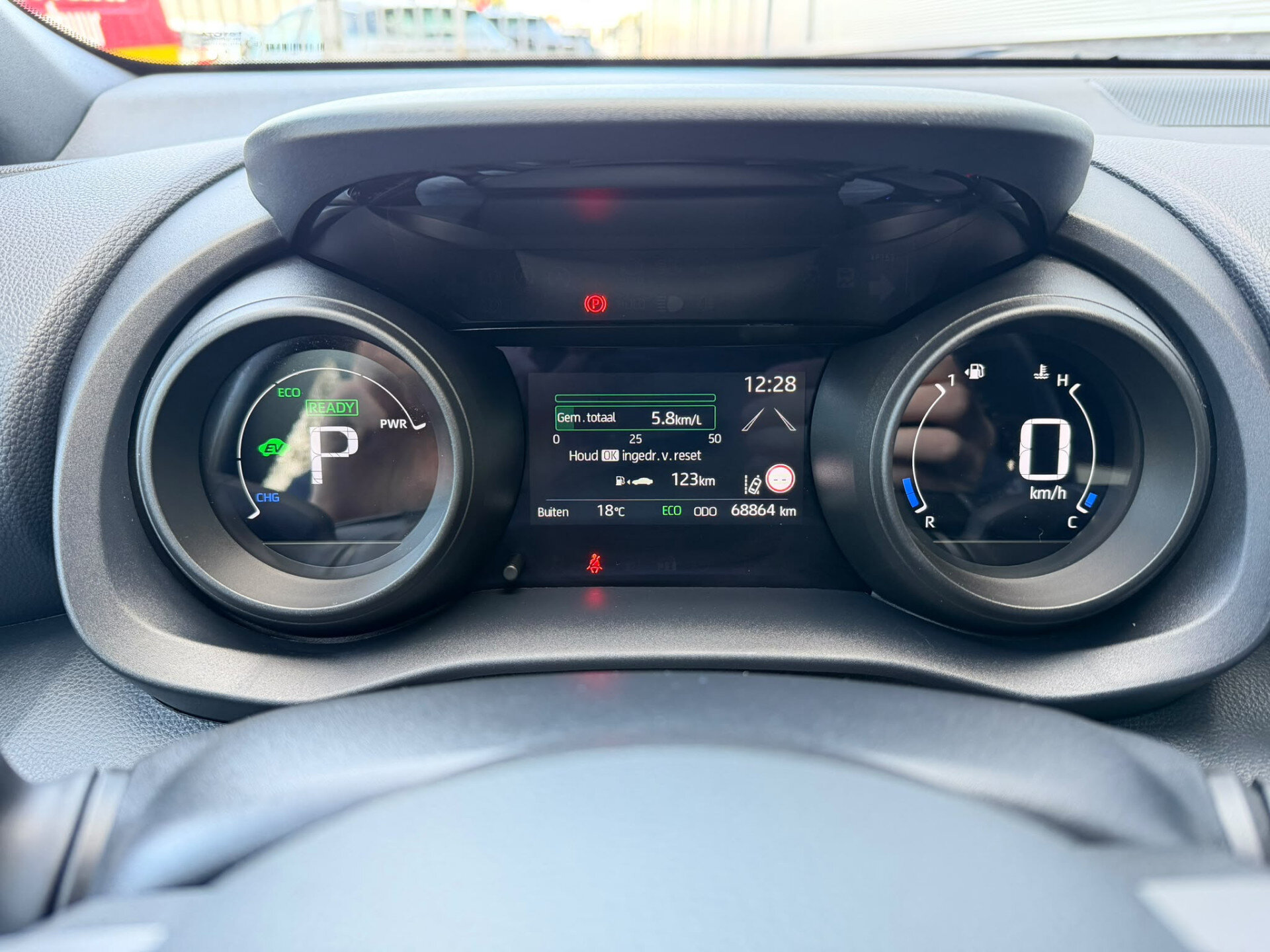 Toyota Yaris 1.5 Hybrid Tokyo Spirit met stoel verwarming - Afbeelding 3