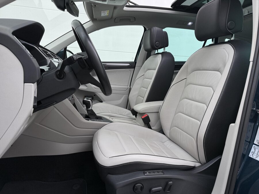 Volkswagen Tiguan 1.4 TSI eHybrid Elegance