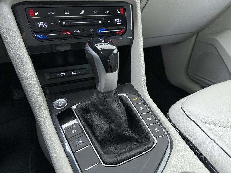 Volkswagen Tiguan 1.4 TSI eHybrid Elegance