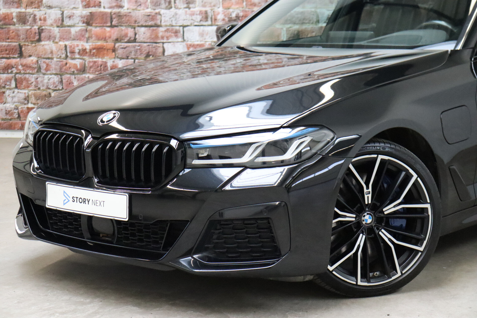 BMW 5 Serie 545e xDrive High Executive M Sport Pakket Automaat - Afbeelding 2