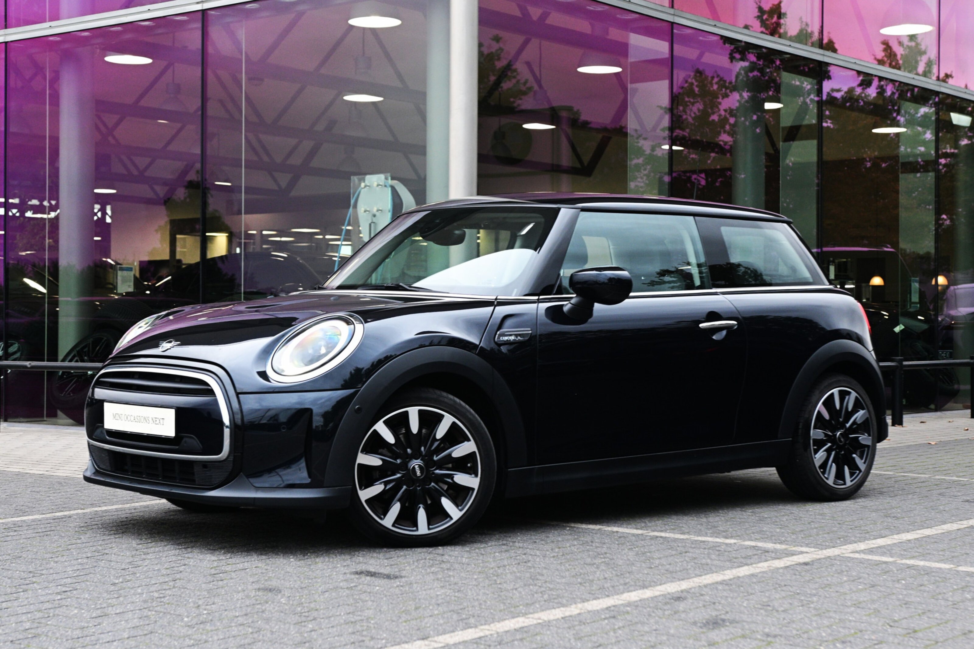 MINI Cooper Hatchback Camden Automaat