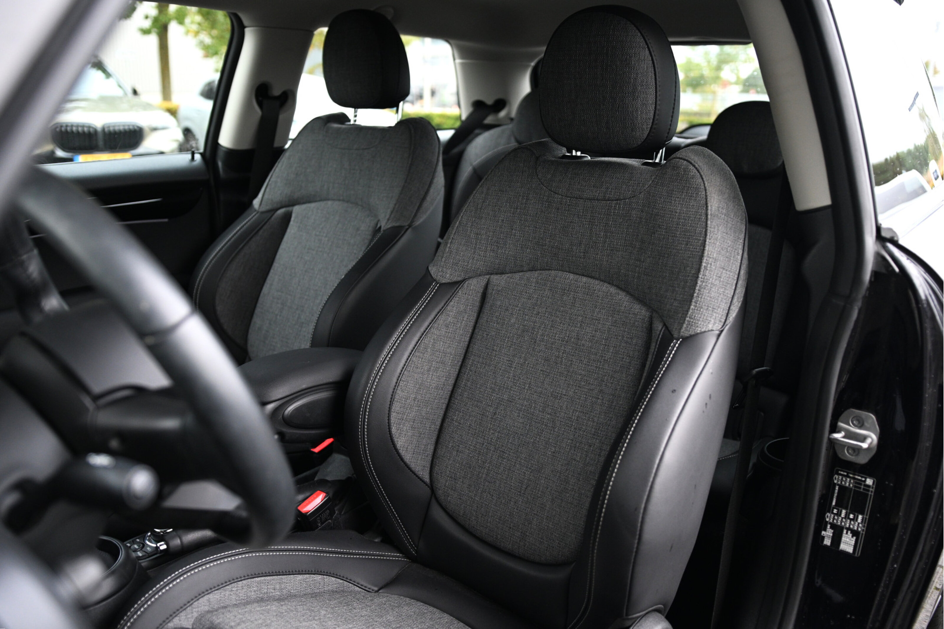 MINI Cooper Hatchback Camden Automaat