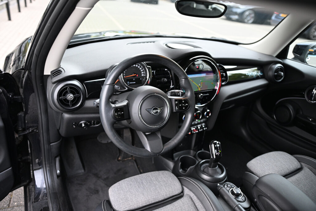 MINI Cooper 6