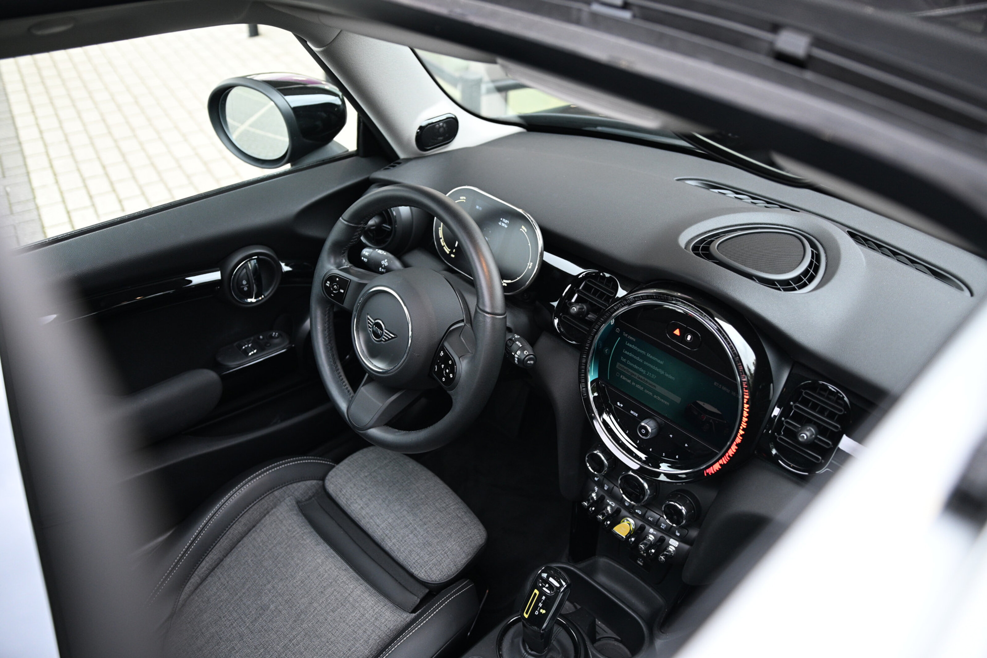 MINI Electric 6