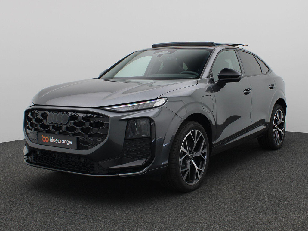 Audi Q3 Sportback 1.5 e-hybrid S edition 272PK S-Tronic SOH 100% Panoramadak, Trekhaak, Achteruitrijcamera, Stoel-Stuurverwarming, 20" LM Velgen, LED Plus, Elektr. Achterklep