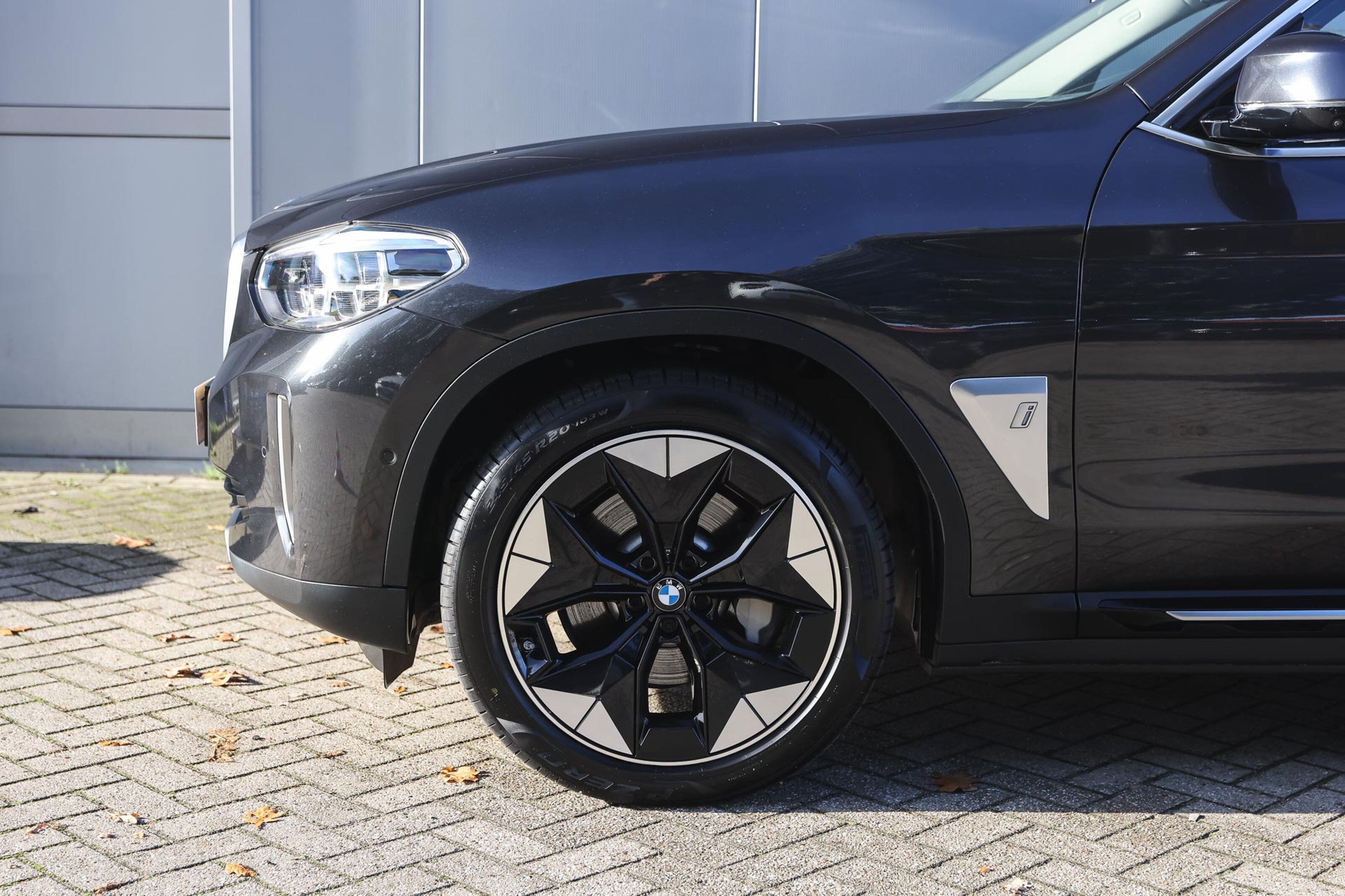 BMW iX3 High Executive