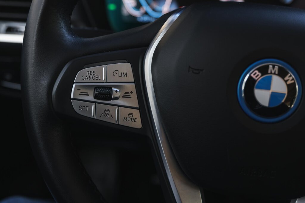 BMW iX3 17