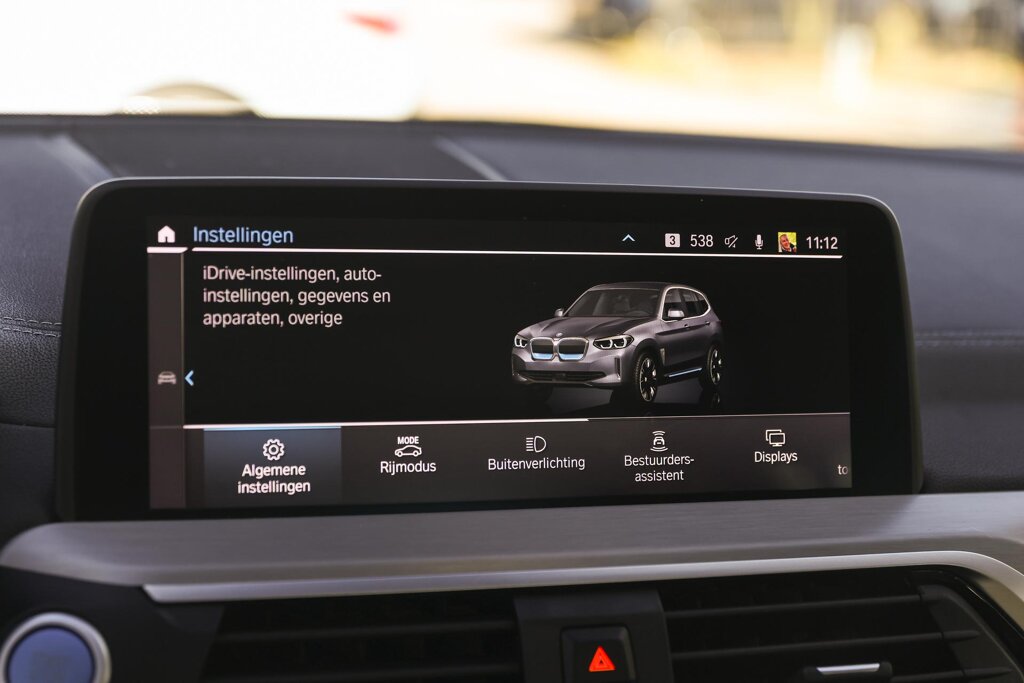 BMW iX3 20