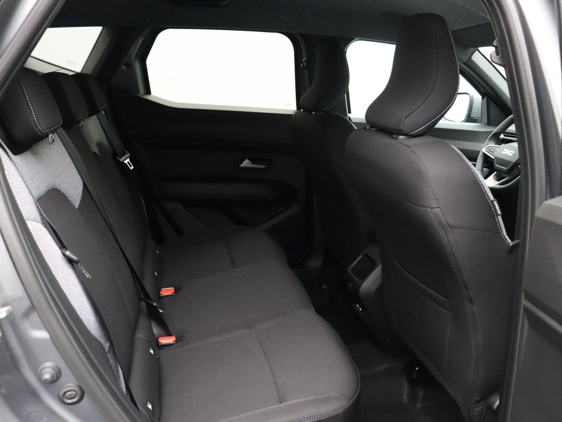 Dacia Duster hybrid-G 150pk 4x4 limited edition - Afbeelding 6