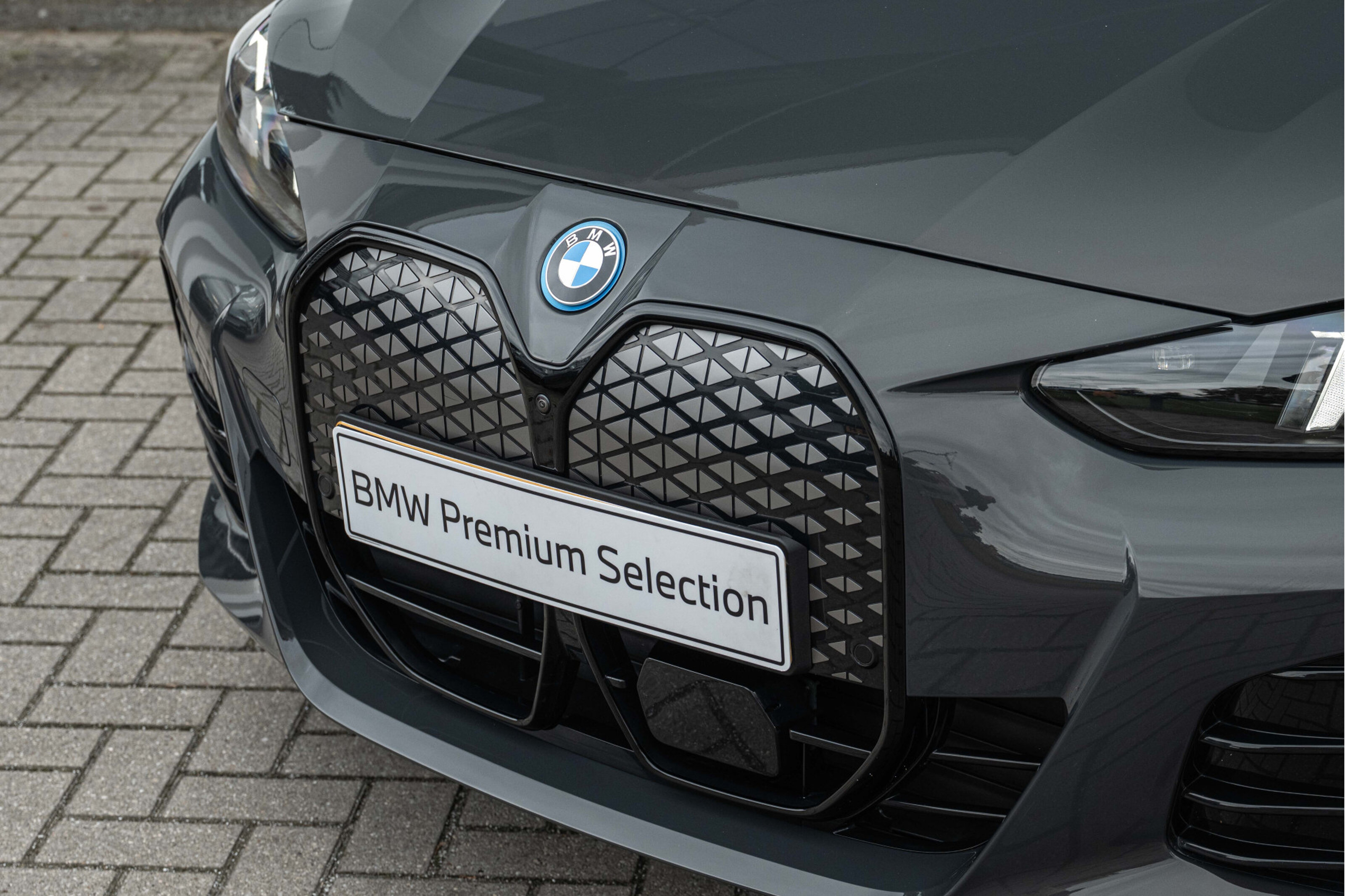 BMW i4 7