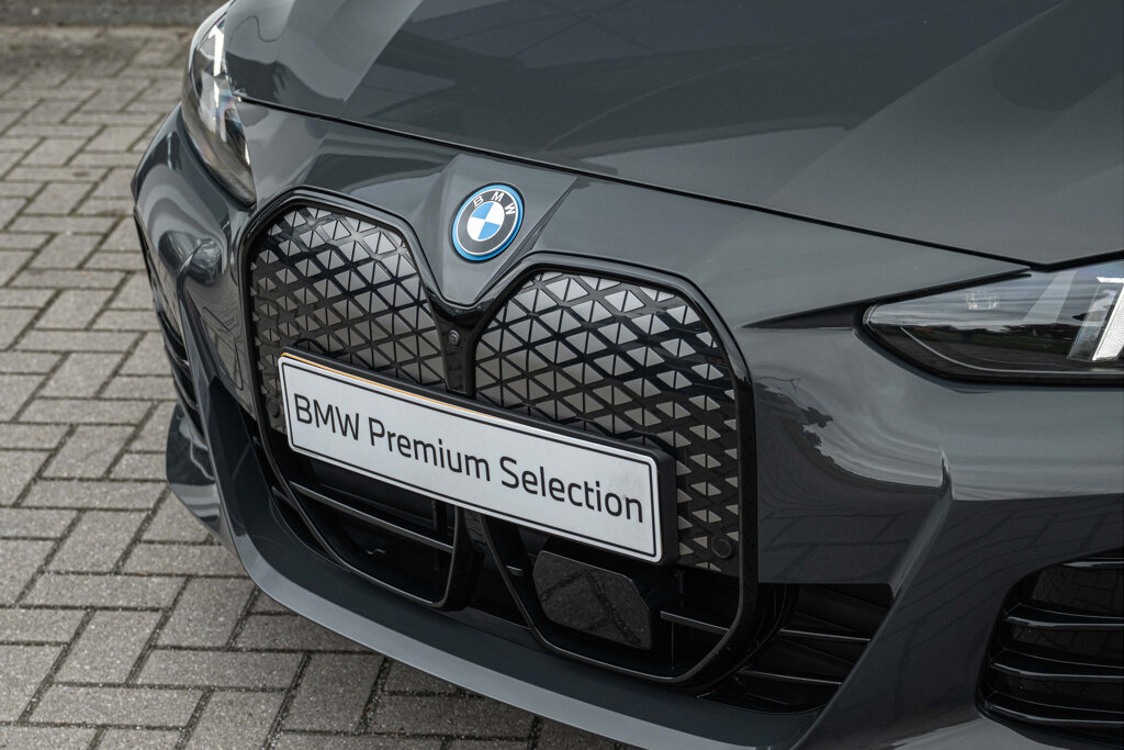 BMW i4 7