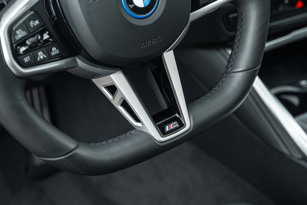 BMW i4 35