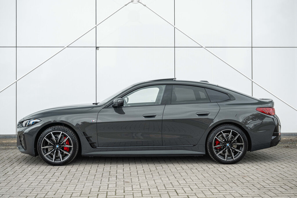 BMW i4 43