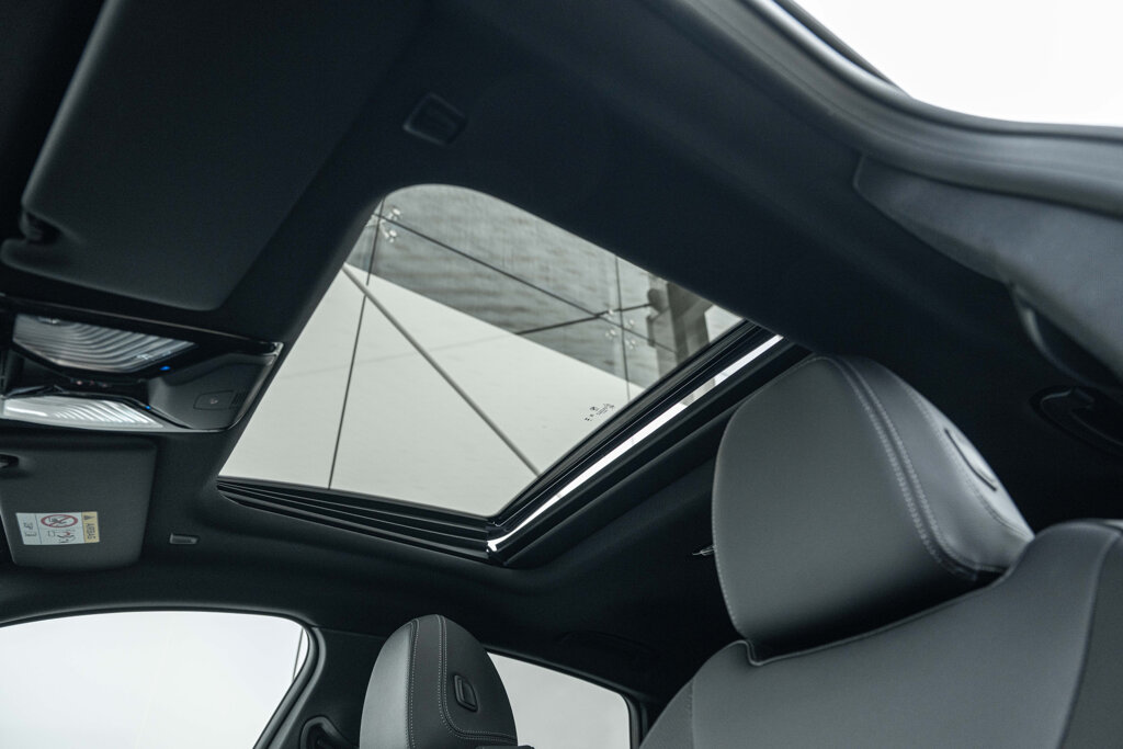 BMW i4 46