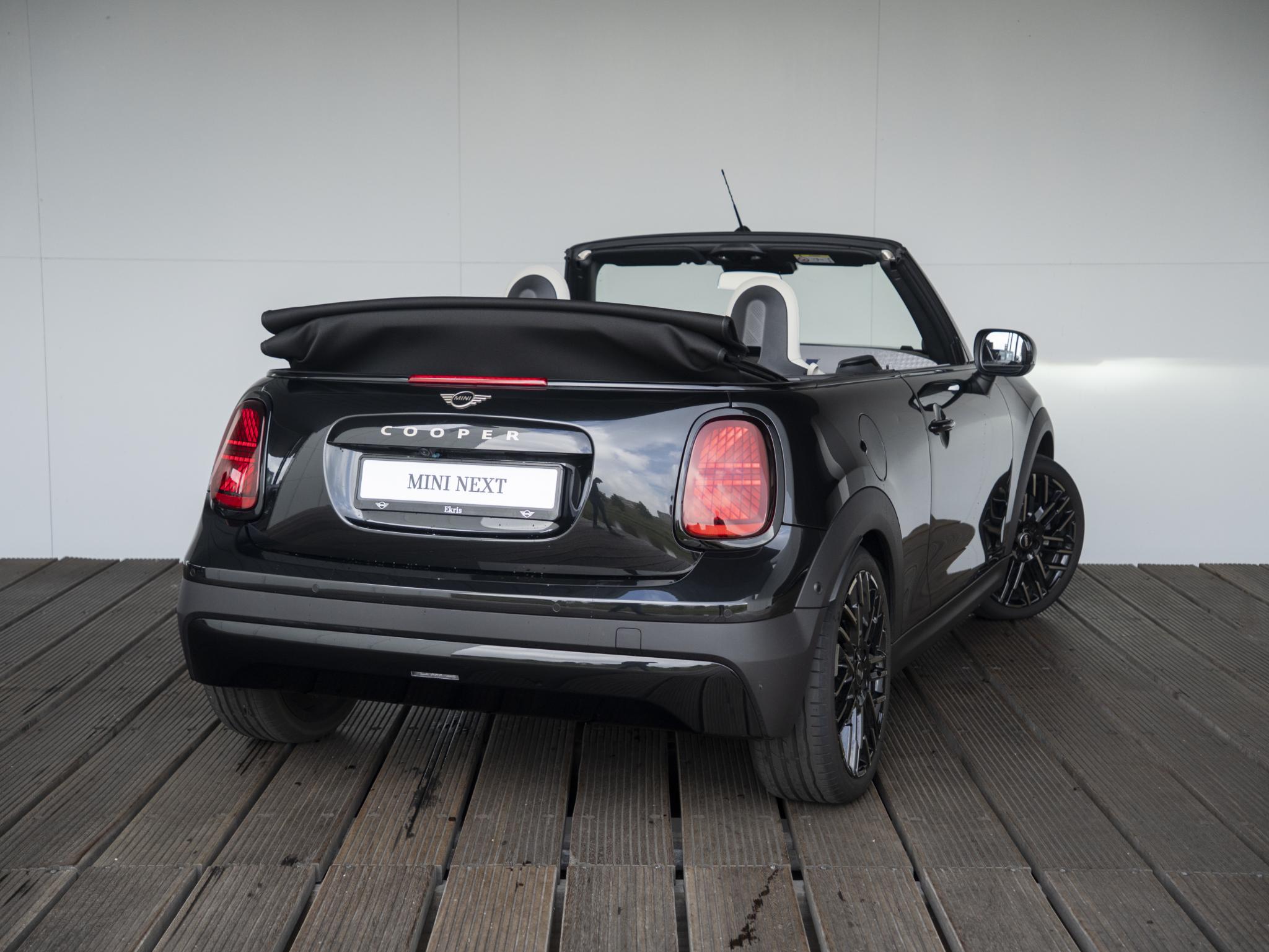 MINI Cabrio Cooper C - Afbeelding 2
