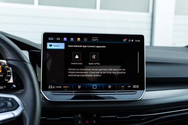 Apple Carplay/Android Auto Apple Carplay/Android Auto