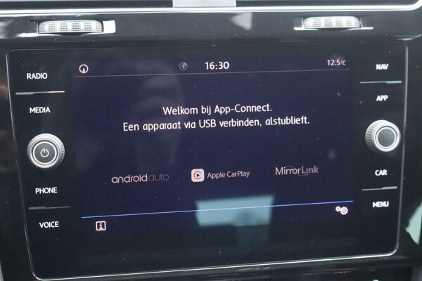 Apple Carplay/Android Auto