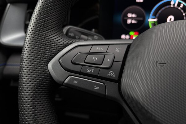 cruise control adaptief met Stop&Go en stuurhulp cruise control adaptief met Stop&Go en stuurhulp