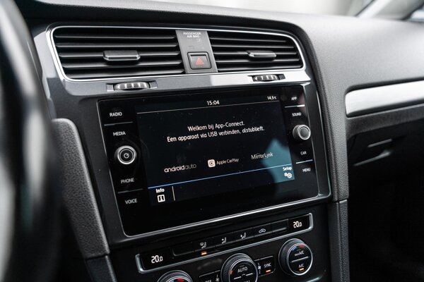 Apple Carplay & Android Auto