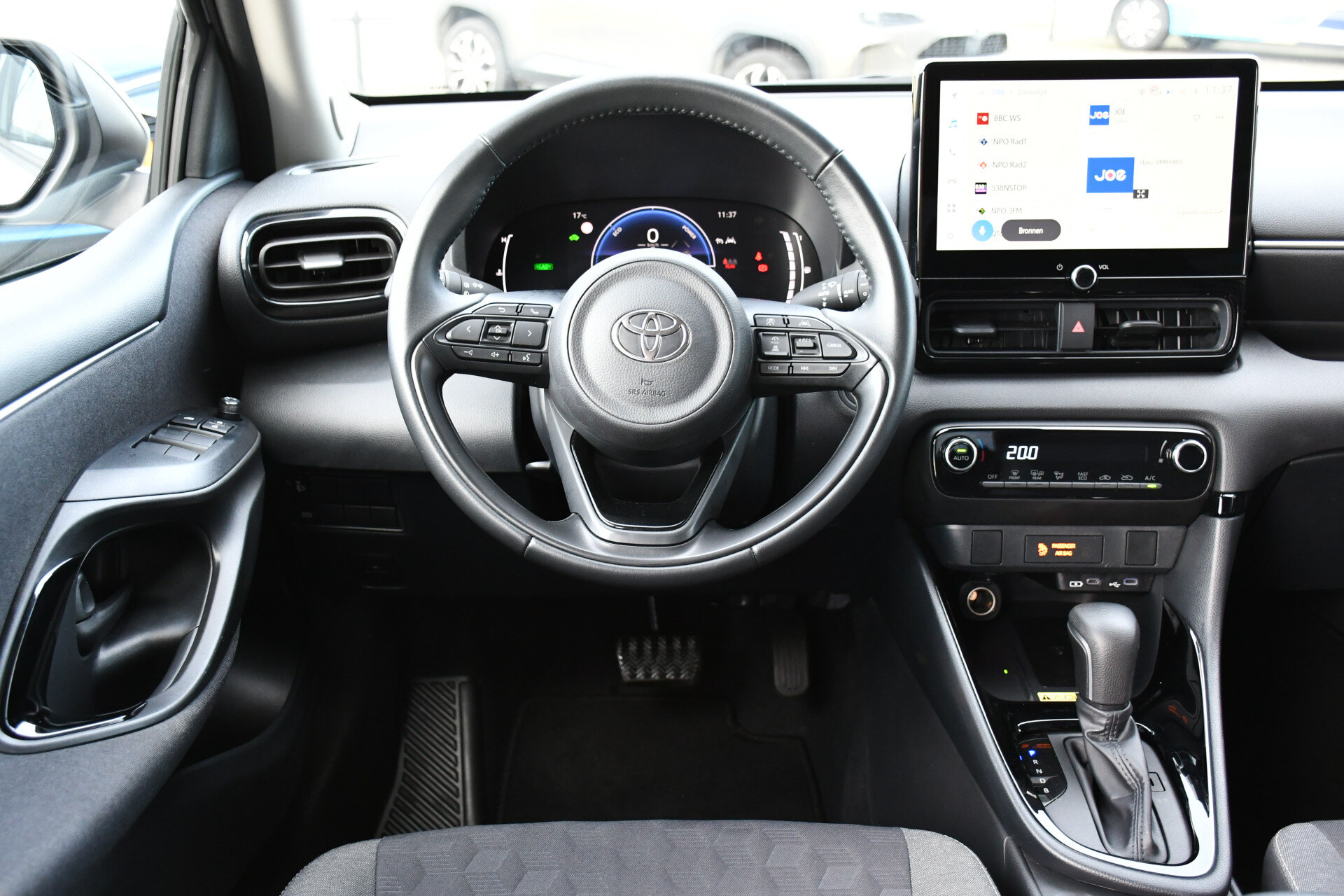 Toyota Yaris 1.5 Hybrid 115 Dynamic Automaat 116pk - Afbeelding 2