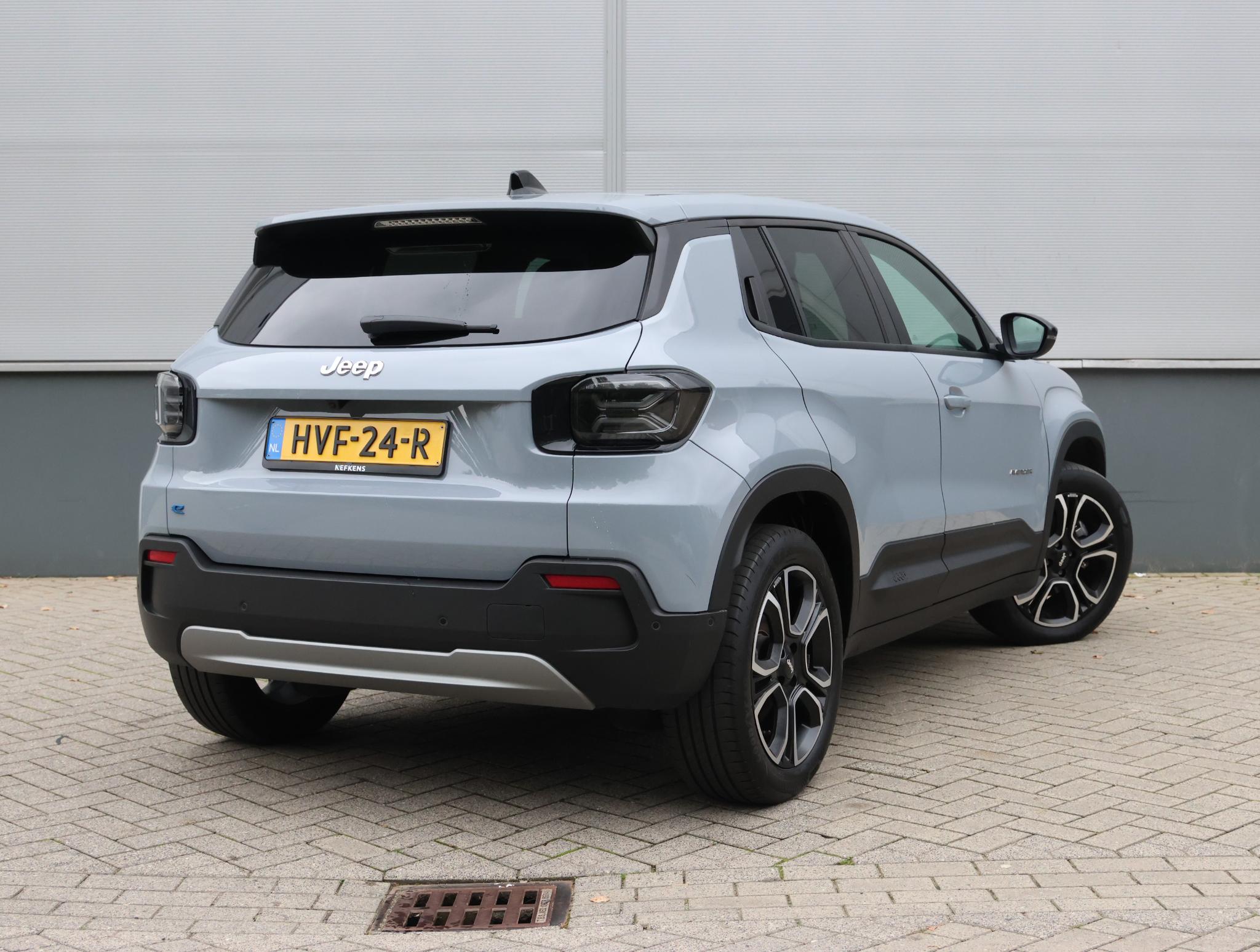 Jeep Avenger Summit 54 kWh 156pk - Afbeelding 3