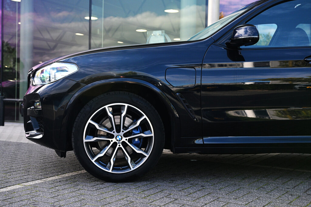 BMW X3 7