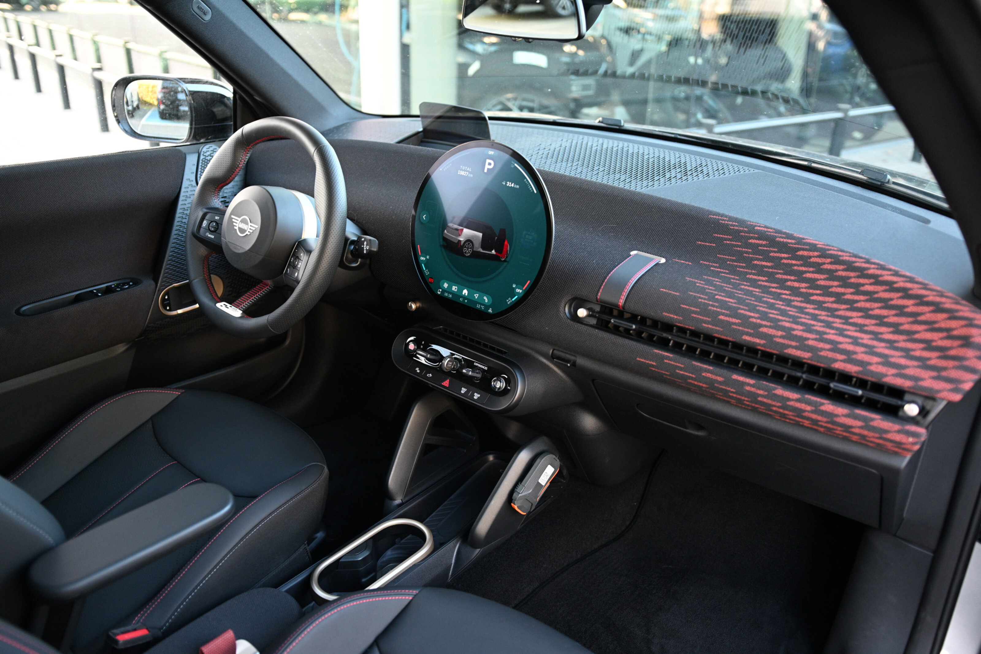 MINI Electric Hatchback Cooper SE / John Cooper Works / Pakket M