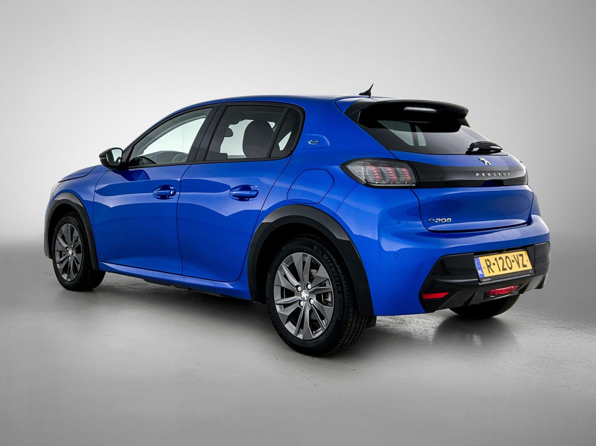 Peugeot e-208