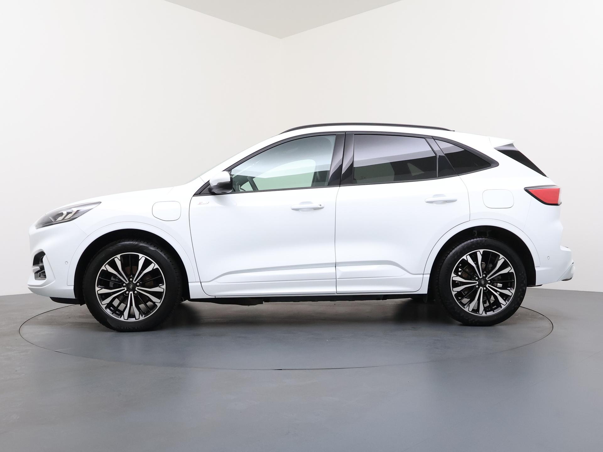 Ford Kuga 2.5 PHEV ST-Line X