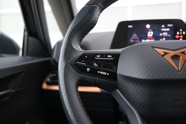 cruise control adaptief met Stop&Go cruise control adaptief met Stop&Go