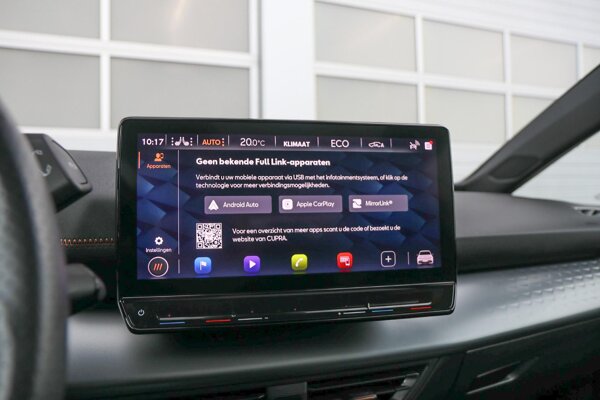 Apple Carplay/Android Auto Apple Carplay/Android Auto