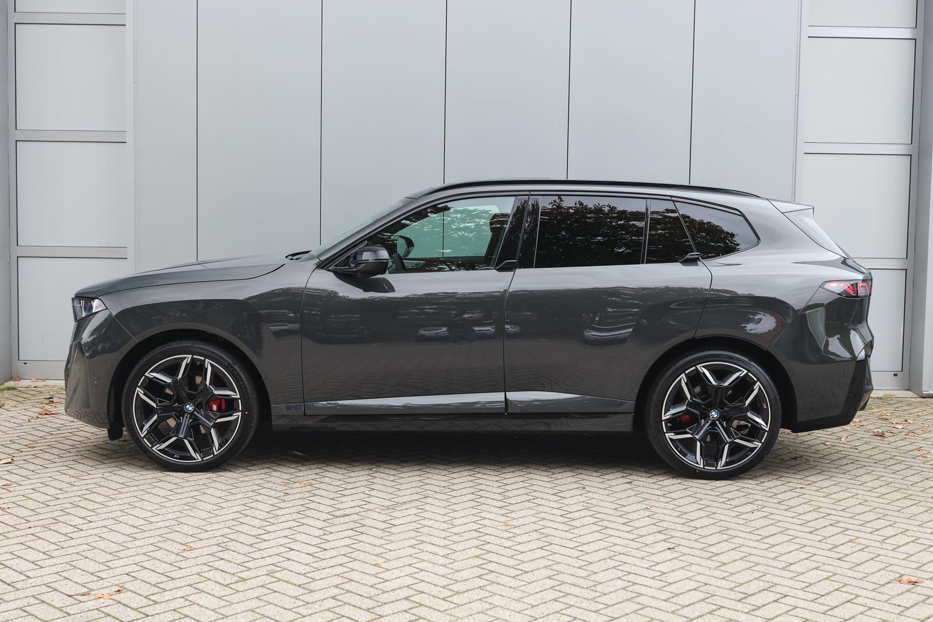 BMW X5 8