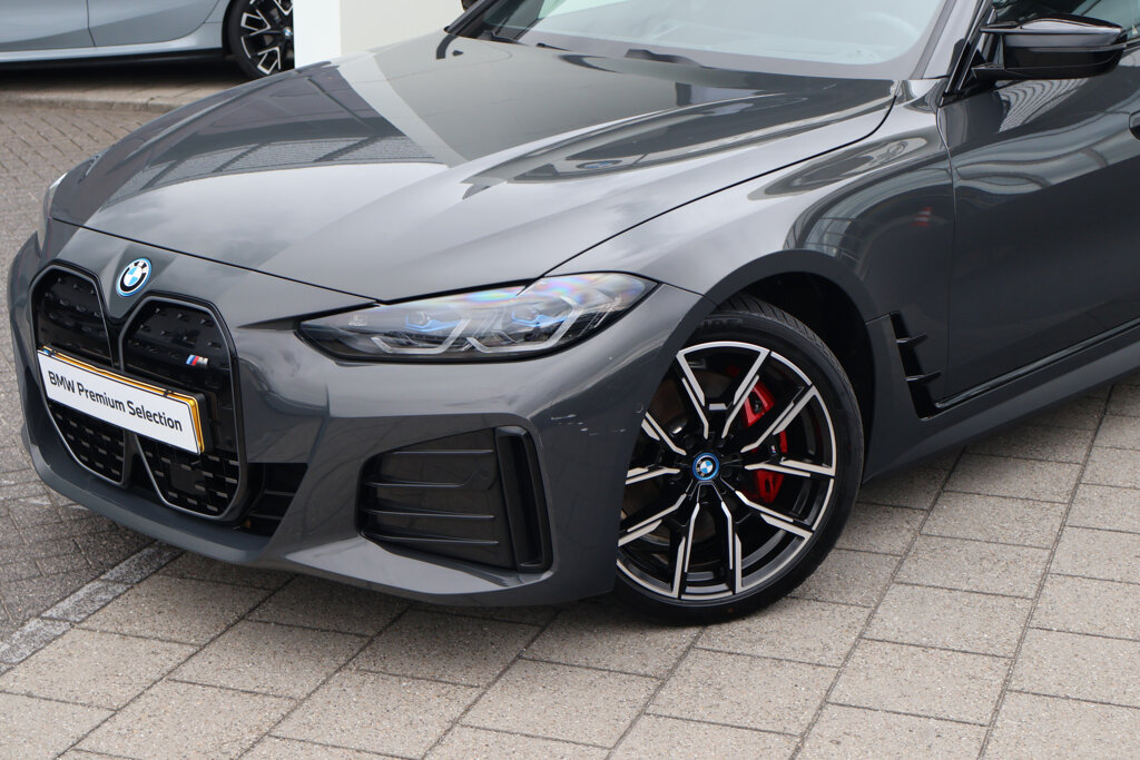 BMW i4 2