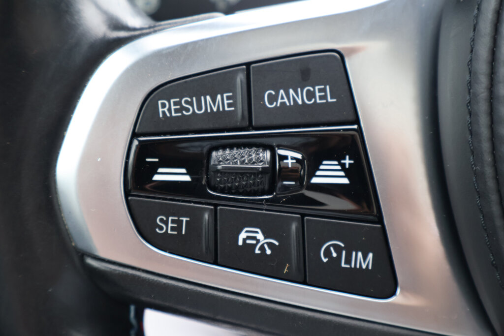 BMW i4 16