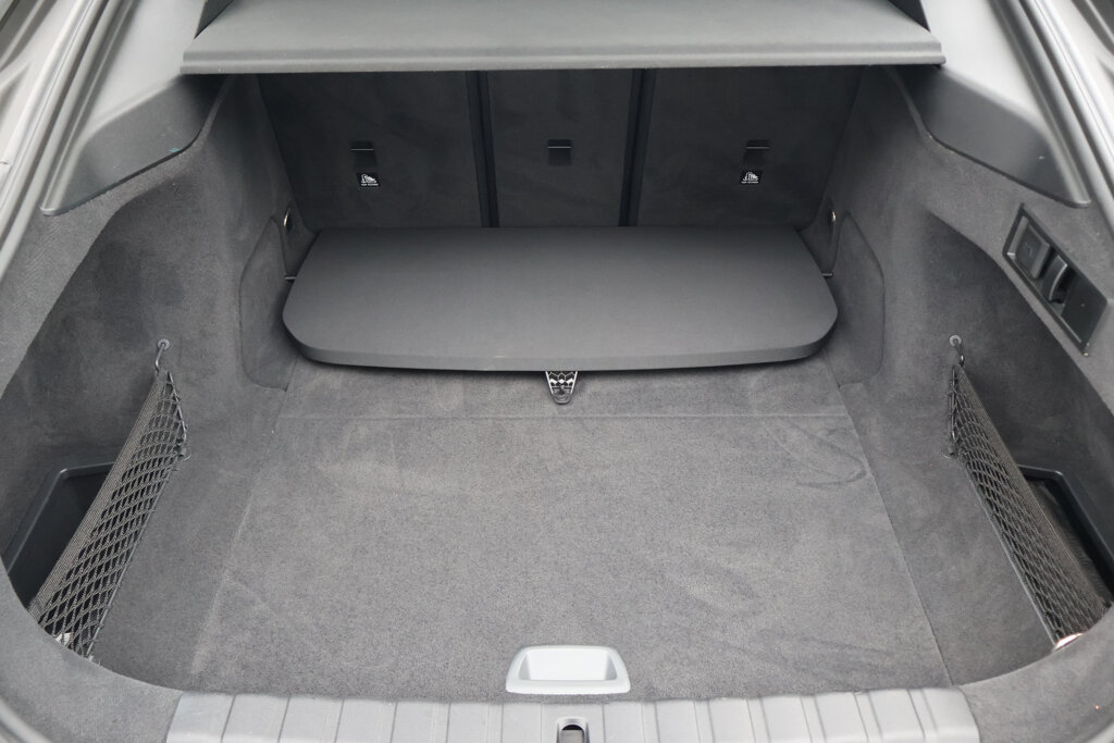 BMW i4 30