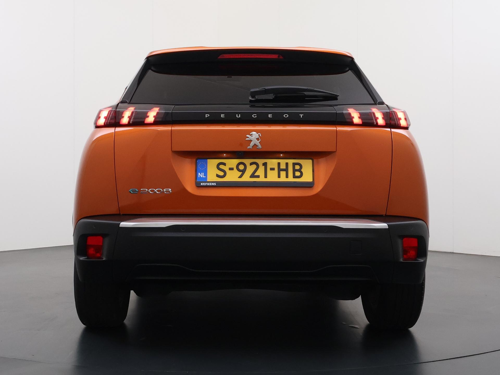 Peugeot e-2008