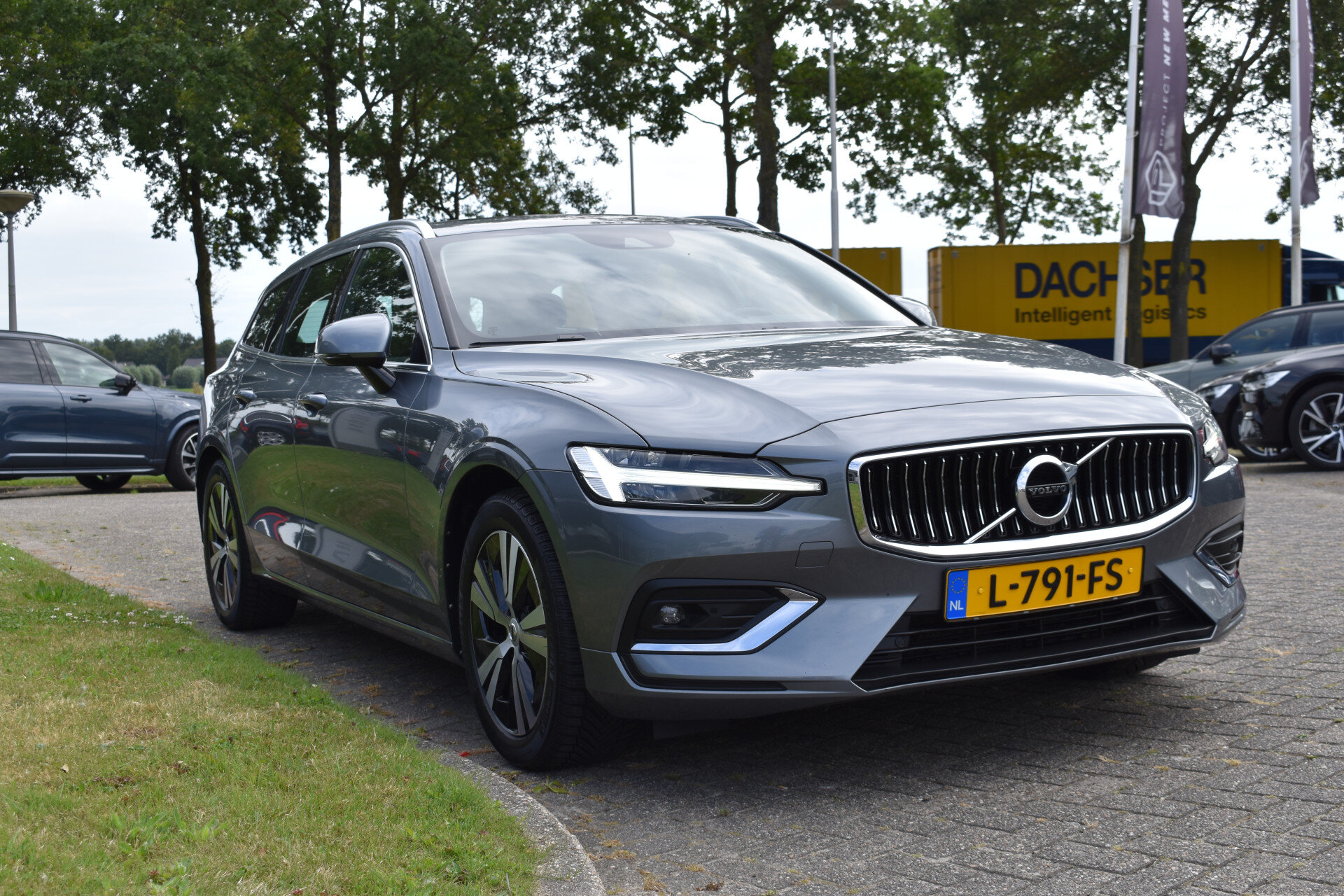 Volvo V60 B3 177PK Automaat Inscription - Afbeelding 2