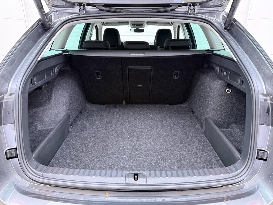 Škoda Octavia Combi 1.5 TSI MHEV Business Edition