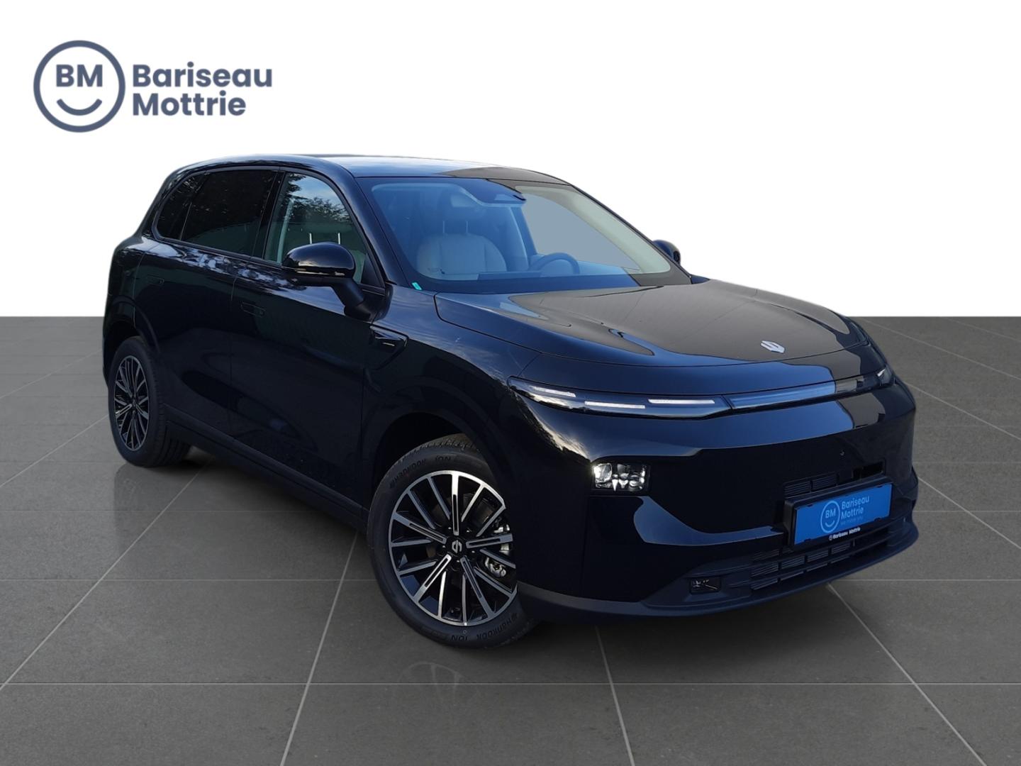 Leapmotor B10 HYBRID EV DESIGN