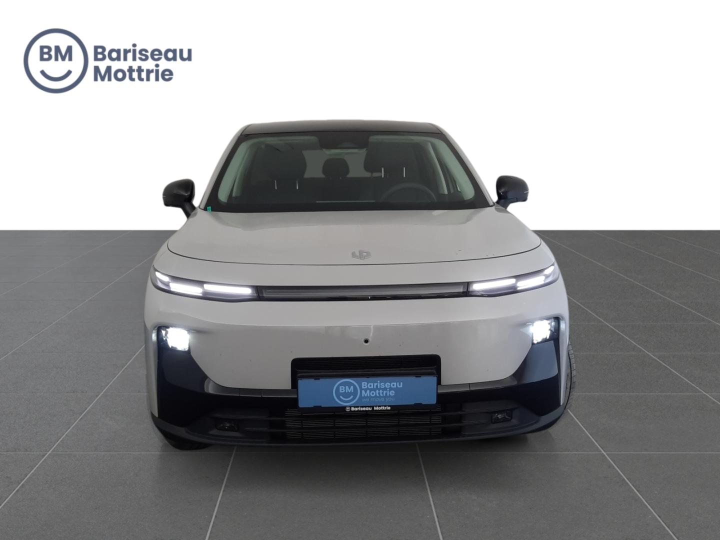 Leapmotor B10 HYBRID EV DESIGN - Afbeelding 2