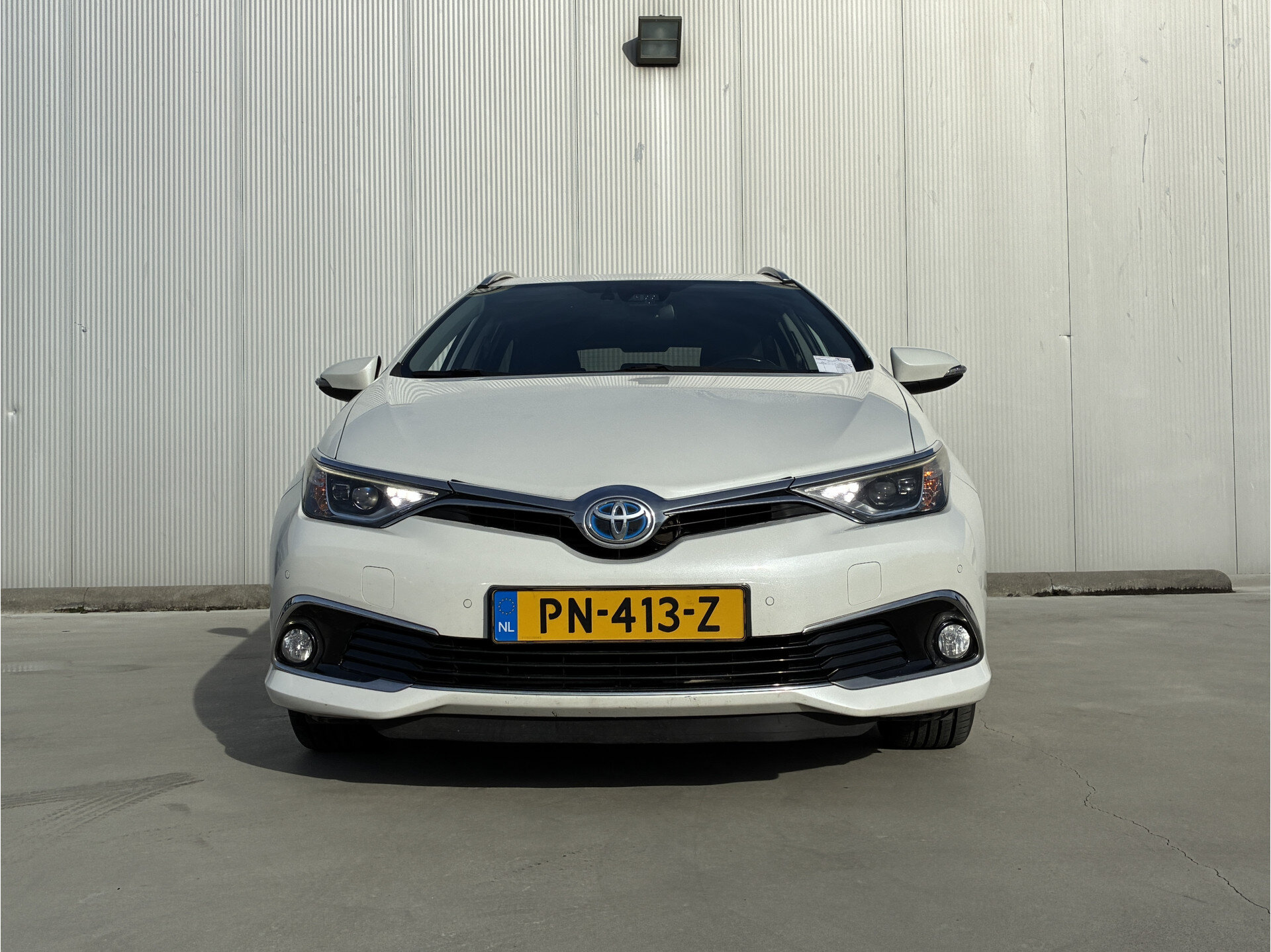 Toyota Auris Touring Sports 1.8 Hybrid Executive Go Automaat - Afbeelding 4
